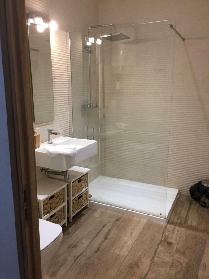 Charmant Appartement Hyper Centre Comedie Montpellier Buitenkant foto